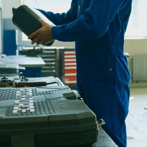 زيت محرك تخليقي 5W-30 — 4 لتر